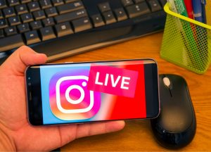 how to instagram live stream and facebook live stream